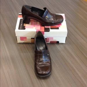 BANDOLINO Stacked heel loafers, Brown, 8M